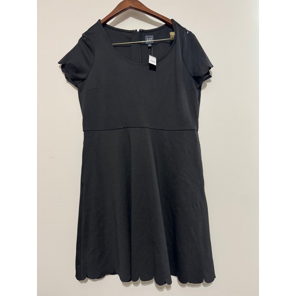 GAP Womens Black Scalloped Hem Fit & Flare Ponte Dress Size 16 NWT 679080-01-1